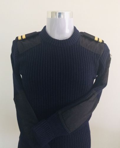 Bridge Pullover with Epualettes on shoulders (navy )